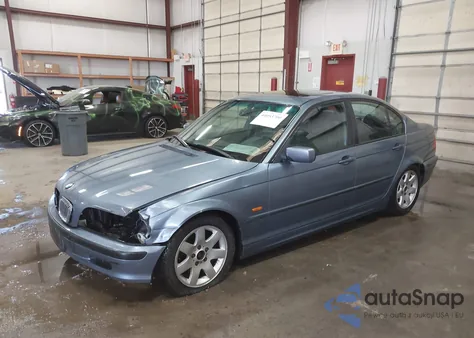 2001 BMW 325I z USA, uszkodzony, nr VIN WBAAV334X1FU84602